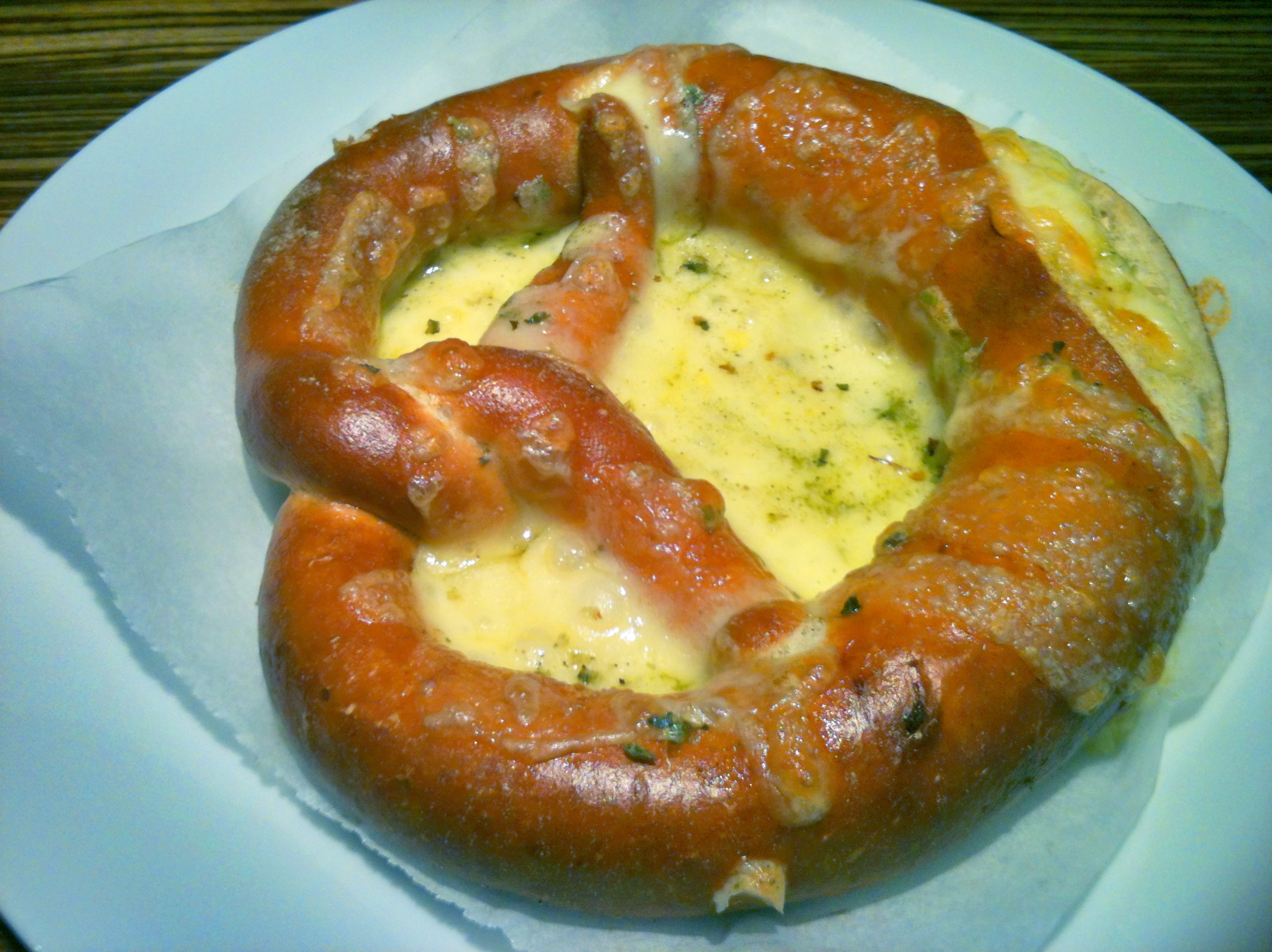 ブレッツェル・ハーブチーズフォンデュ  Bretzeln Herbed Cheese Fondue